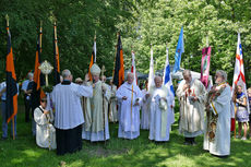 Festgottesdienst zum 1.000 Todestag des Heiligen Heimerads auf dem Hasunger Berg (Foto: Karl-Franz Thiede)